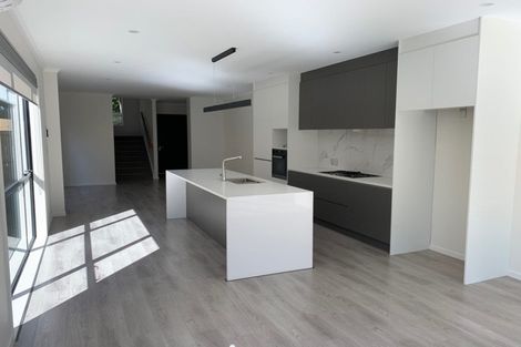 Photo of property in 56b Jandell Crescent, Bucklands Beach, Auckland, 2014