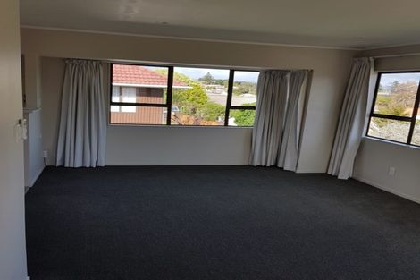 Photo of property in 133a Vodanovich Road, Te Atatu South, Auckland, 0610