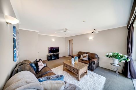 Photo of property in 1/39 Marriott Road, Pakuranga, Auckland, 2010