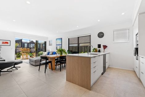 Photo of property in 33 Cambie Avenue, Red Beach, 0932