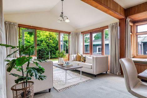 Photo of property in 251 Park Road, Hokowhitu, Palmerston North, 4410