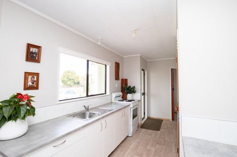 Photo of property in 14 Miller Place, Ngatea, 3503