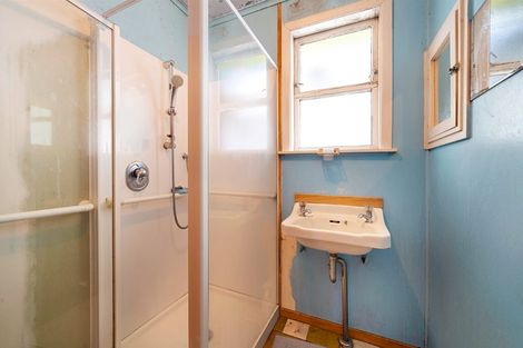 Photo of property in 24 Cobham Crescent, Kelston, Auckland, 0602