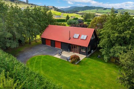 Photo of property in 32 Tirohanga Road, North Taieri, Mosgiel, 9092