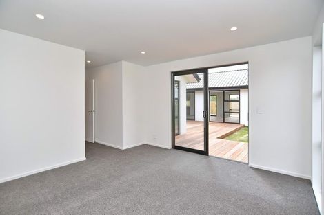 Photo of property in 21 Malaga Crescent, Harewood, Christchurch, 8051