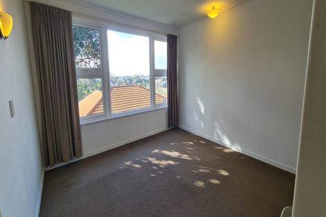 Photo of property in 44 Exmouth Road, Northcote, Auckland, 0627
