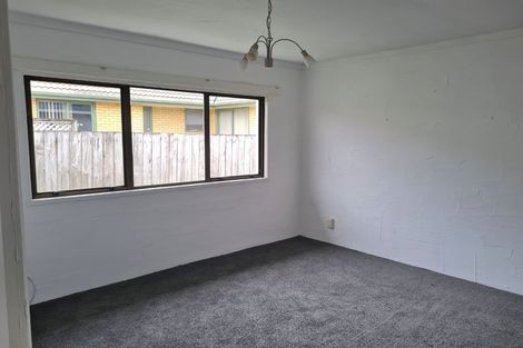 Photo of property in 17 Nukumea Common, Orewa, 0931