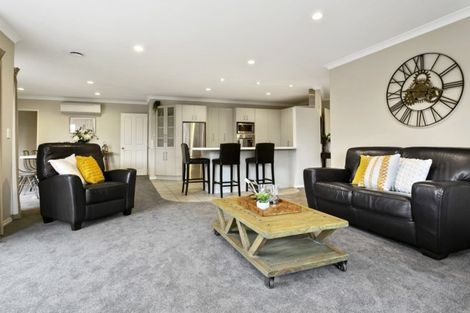 Photo of property in 4 Chesterton Drive, Leamington, Cambridge, 3432