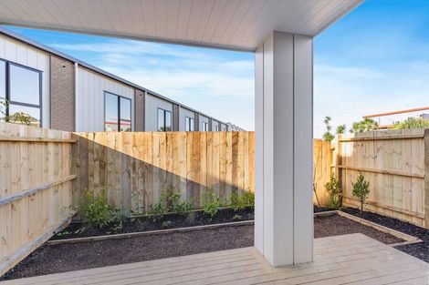 Photo of property in 19 Tima Lane, Mangere Bridge, Auckland, 2022