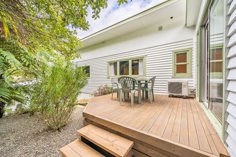 Photo of property in 84 Pinehaven Road, Pinehaven, Upper Hutt, 5019