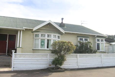 Photo of property in 88 Freyberg Street, Lyall Bay, Wellington, 6022