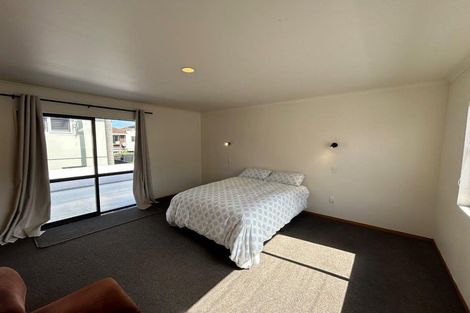 Photo of property in 15 Rita Street, Mount Maunganui, 3116