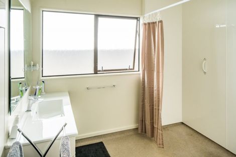 Photo of property in 8/24 Acheron Road, Paremata, Porirua, 5026