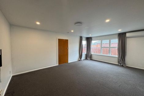 Photo of property in 73 Appleby Crescent, Burnside, Christchurch, 8053