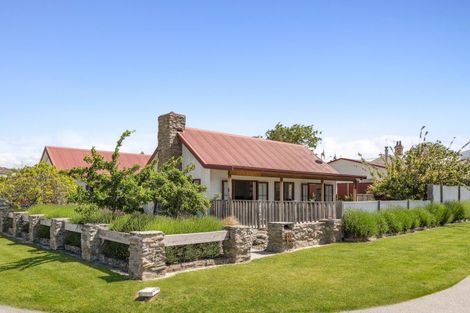 Photo of property in 2 Ray Street, Cromwell, 9310