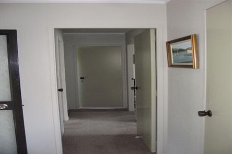 Photo of property in 78 Yeovil Road, Te Atatu Peninsula, Auckland, 0610