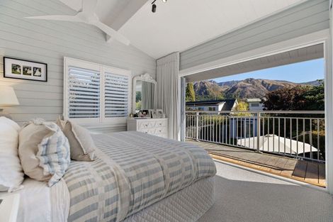 Photo of property in 13 Argyle Place, Arrowtown, 9302