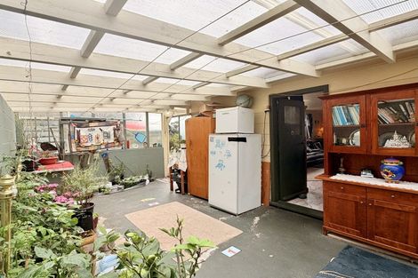 Photo of property in 42 Jessop Street, South Hill, Oamaru, 9400