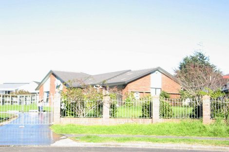 Photo of property in 13 Zurich Place, Weymouth, Auckland, 2103