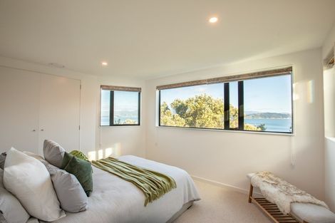 Photo of property in 10 Satchell Way, Kaiwharawhara, Wellington, 6035