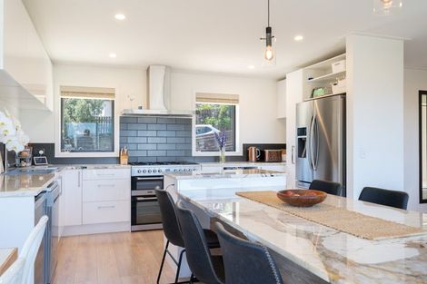 Photo of property in 2a Mapplebeck Street, Titahi Bay, Porirua, 5022