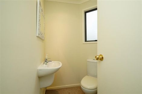 Photo of property in 61c Stanley Road, Stanley Point, Auckland, 0624
