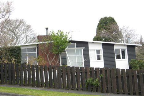 Photo of property in 1 Bromley Place, Westown, New Plymouth, 4310