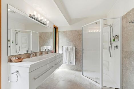 Photo of property in Twin Waters Lodge, 30 Totara Avenue, Collingwood, 7073