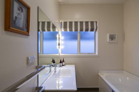 Photo of property in 7 Advance Terrace, Arrowtown, 9302