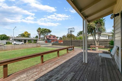 Photo of property in 5 Penrhyn Place, Mount Maunganui, 3116