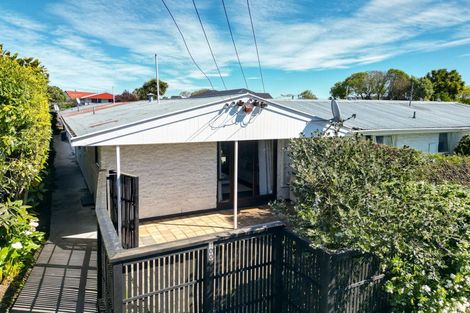 Photo of property in 2/100 Southampton Street, Sydenham, Christchurch, 8023