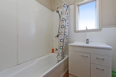 Photo of property in 605 Grove Road, Mayfair, Hastings, 4122