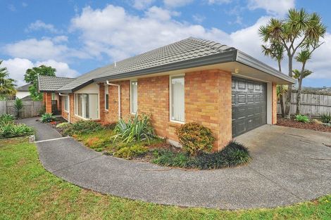 Photo of property in 126 Charles Prevost Drive, The Gardens, Auckland, 2105