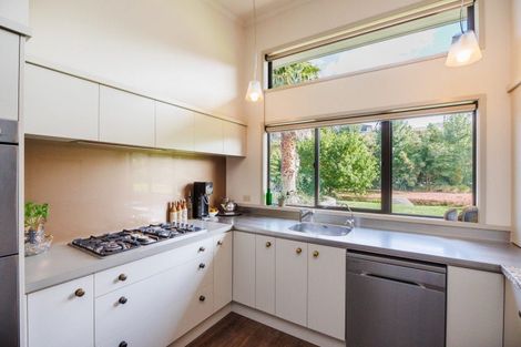 Photo of property in 291 Napier Road, Kelvin Grove, Palmerston North, 4470