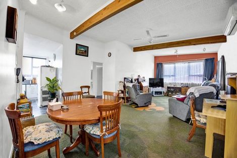 Photo of property in 18 Cambridge Street, Patea, 4520