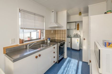 Photo of property in 15 Solway Street, Levin, 5510