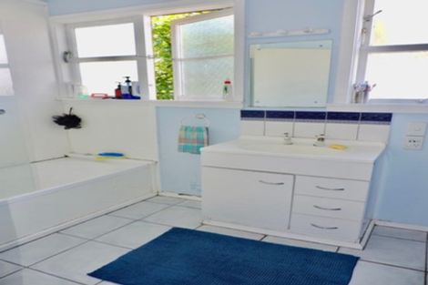 Photo of property in 5 Rumgay Street, Fairfield, Lower Hutt, 5011