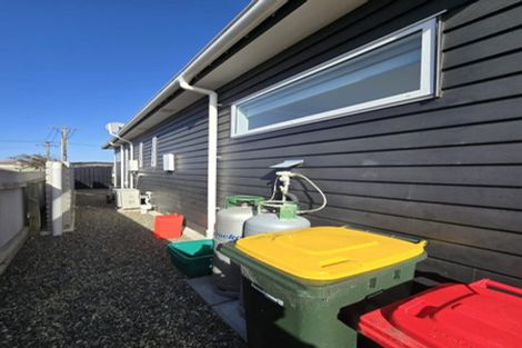 Photo of property in 13 Chaffey Street, Foxton Beach, Foxton, 4815