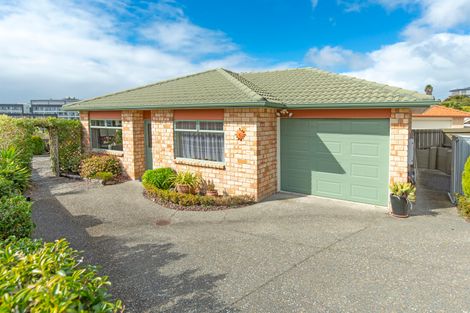 Photo of property in 87a Elan Place, Stanmore Bay, Whangaparaoa, 0932