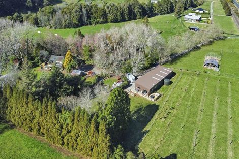 Photo of property in 1059 Mountain Road, Waiongana, Inglewood, 4389