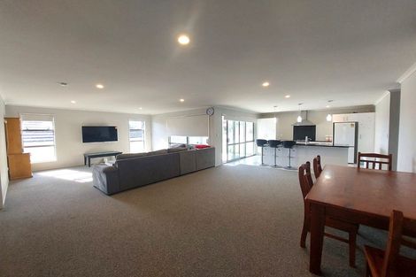 Photo of property in 24 Fairfax Crescent, Pyes Pa, Tauranga, 3112