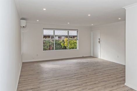 Photo of property in 2/86 Avonhead Road, Avonhead, Christchurch, 8042