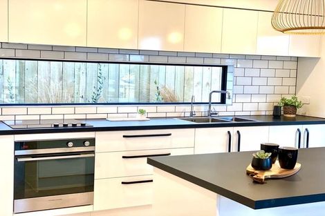 Photo of property in 55 Corriedale Road, Jacks Point, 9371