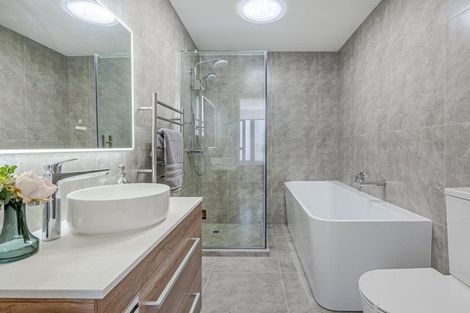 Photo of property in 3/16 Williamson Avenue, Belmont, Auckland, 0622