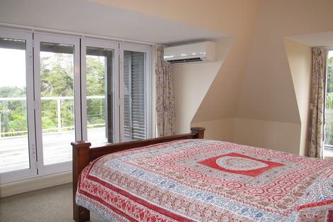 Photo of property in 1/15 Wilding Avenue, Northcote Point, Auckland, 0627