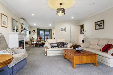 Photo of property in 38 Oaklands Drive, Cambridge, 3434