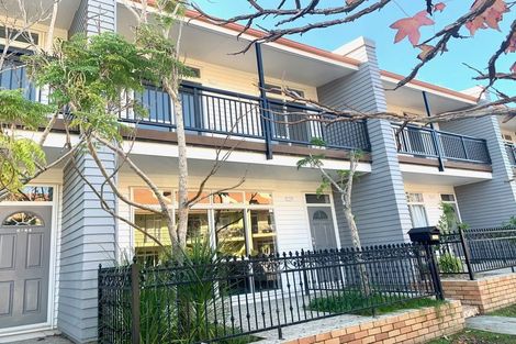 Photo of property in 5/44 Carlos Drive, Flat Bush, Auckland, 2016