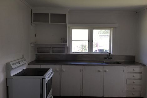 Photo of property in 11 Matipo Road, Mairangi Bay, Auckland, 0630
