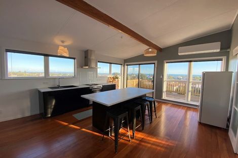 Photo of property in 134 Cornfoot Street, Castlecliff, Whanganui, 4501