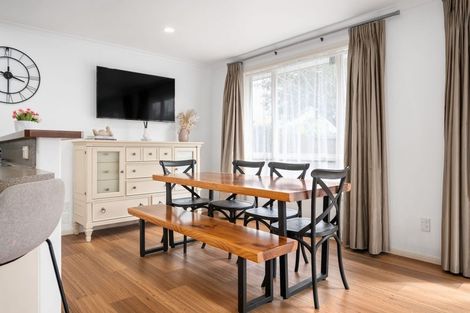 Photo of property in 48 Farringdon Avenue, Rototuna North, Hamilton, 3210